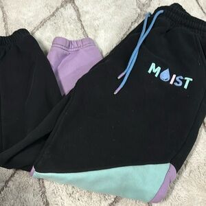 Super cute moist sweatpants